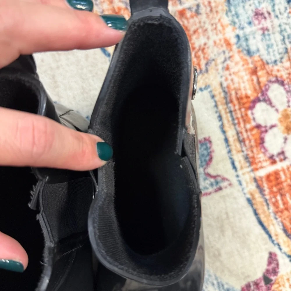 Michael Kors Black Glossy Rubber Chelsea Rain‎ Boots Women's Ankle Boots